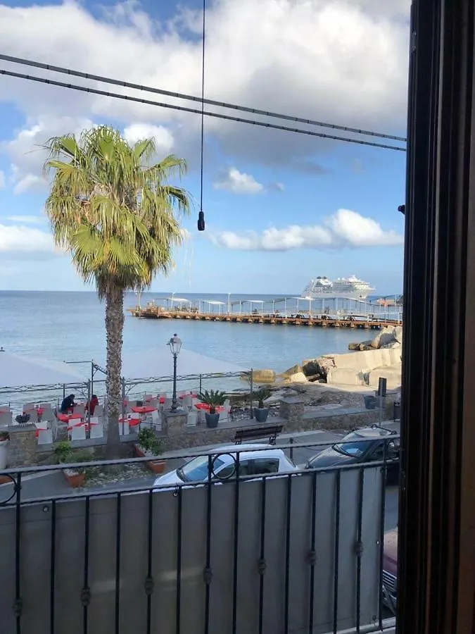 بيت ضيافة Deluxe Lipari Room