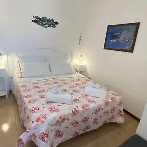Centro Storico Flat 7 Mins From Port Apartment